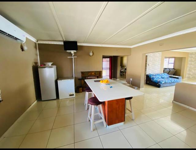 4 BEDROOM HOUSE FOR SALE IN KIBLER PARK